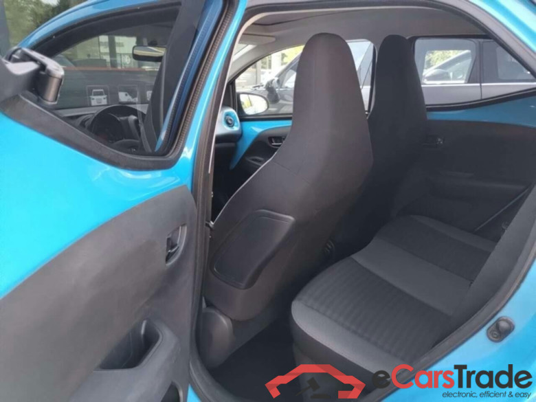 TOYOTA Aygo 1.0 VVT-i x-cite #5