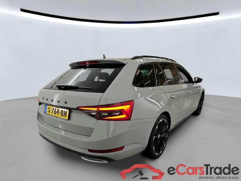 SKODA Superb Combi 110 kW #6