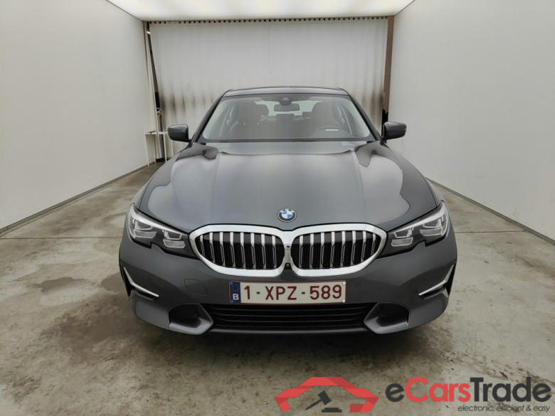 BMW 3 Reeks Berline 318dA (100 kW) 4d #5