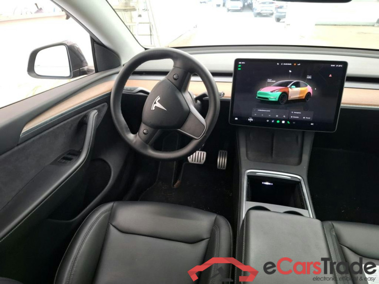 TESLA Model Y / 2020 / 5P / SUV Performance Dual Motor AWD #6