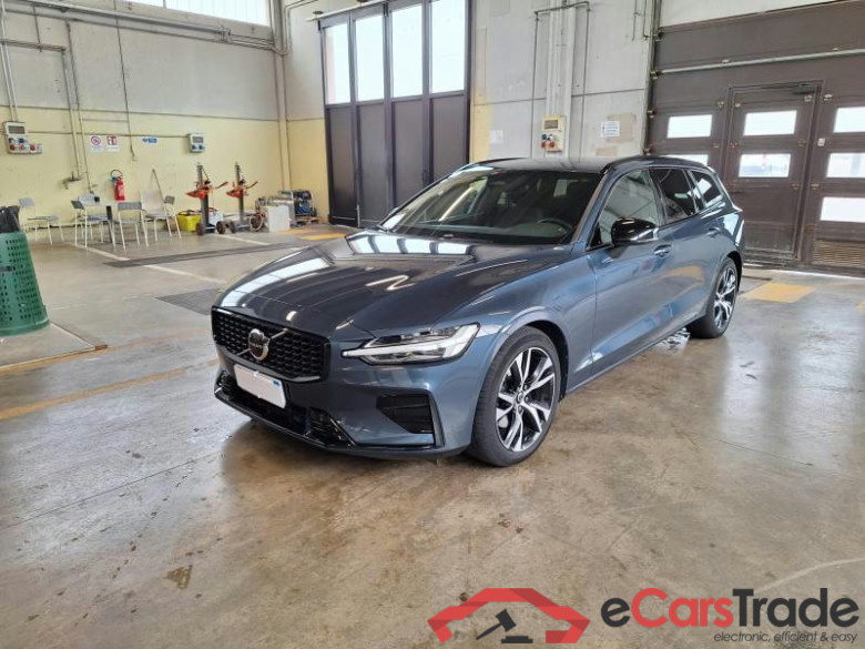 VOLVO V60 / 2019 / 5P / Station wagon B4 D autom. PLUS Dark