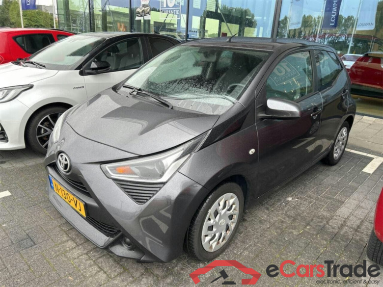 TOYOTA Aygo 1.0 VVT-i x-play