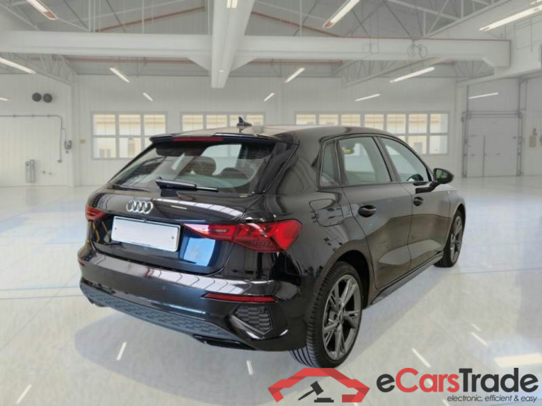 AUDI A3 / 2020 / 5P / BERLINA 40 TFSI E S TRONIC S LINE EDITION S.BACK #2