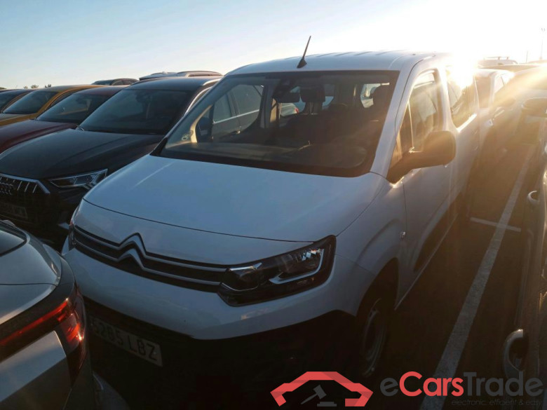 CITROEN Berlingo / 2018 / 4P / monovolumen compacto Talla M BlueHDi 100 LIVE #1