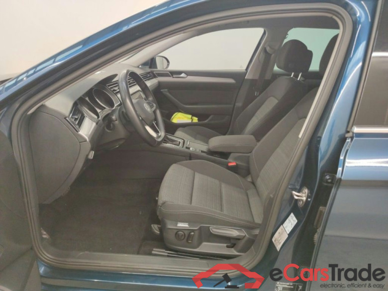 VOLKSWAGEN PASSAT VARIANT DIESEL - 2020 2.0 TDi 122hp SCR Business DSG 5d #3