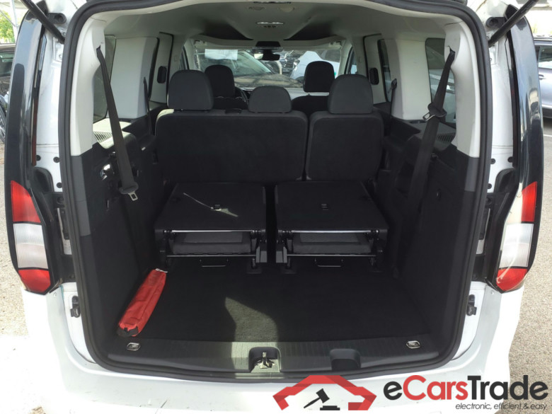 FORD Grand FORD Grand Tourneo 2,0 ECOBLUE 122 CV BVM TITANIUM  Titanium #2
