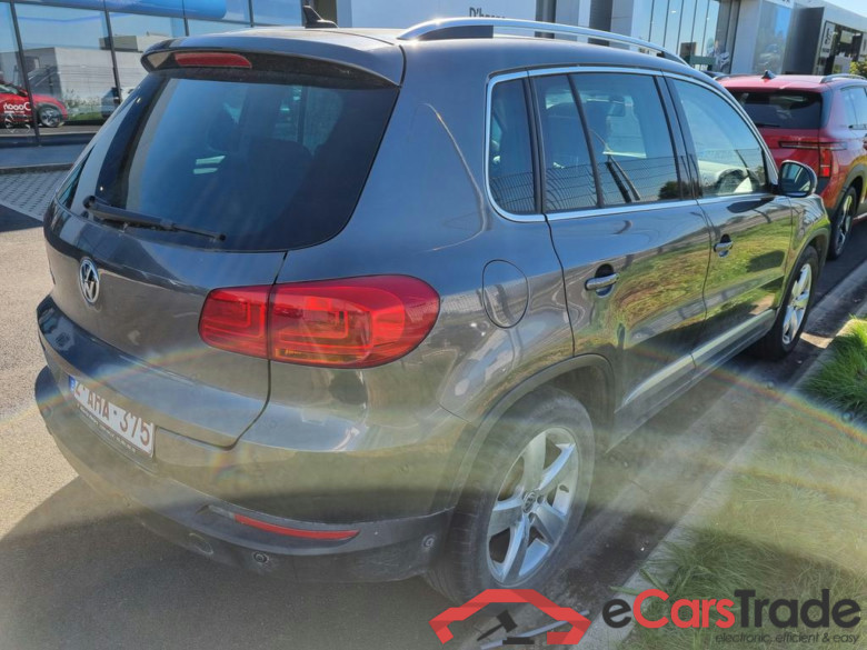VOLKSWAGEN Tiguan Sport & Style 1.4 TSI BlueMotion Technology 118 kW (160 ch) 6 vitesses manuel #4