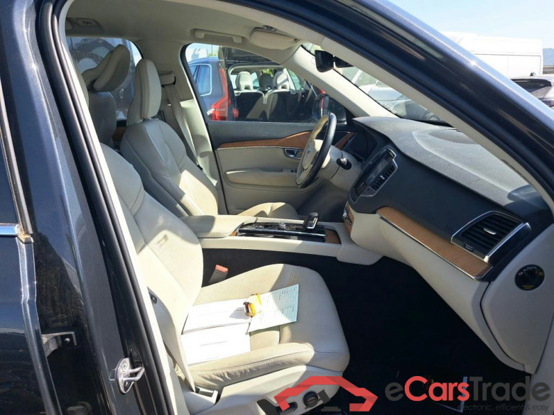 VOLVO XC90 / 2019 / 5P / todoterreno 2.0 B5 D AWD Momentum Pro Auto #6