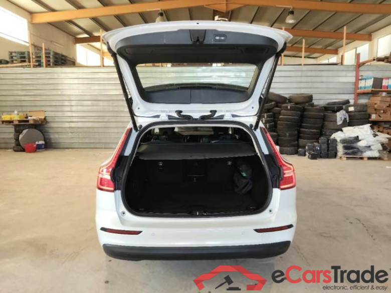 VOLVO V60 / 2019 / 5P / STATION WAGON B4 D AUTOM.CORE #5