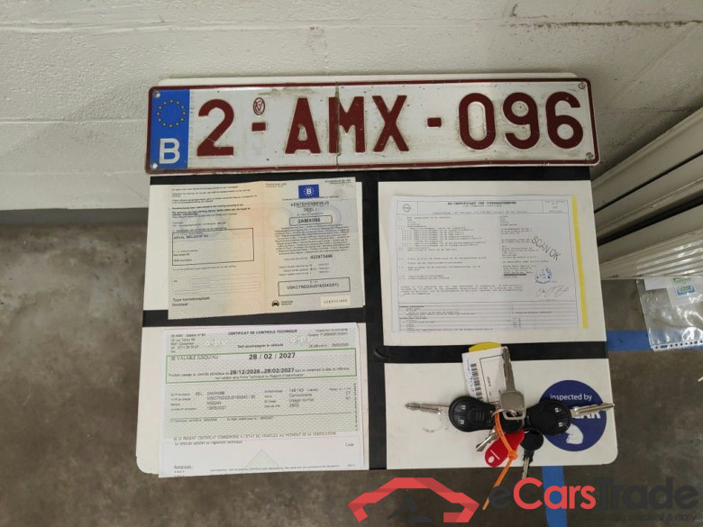 Nissan NP300 Navara 2.3 dCi 160 DC 4WD Acenta 4d #4