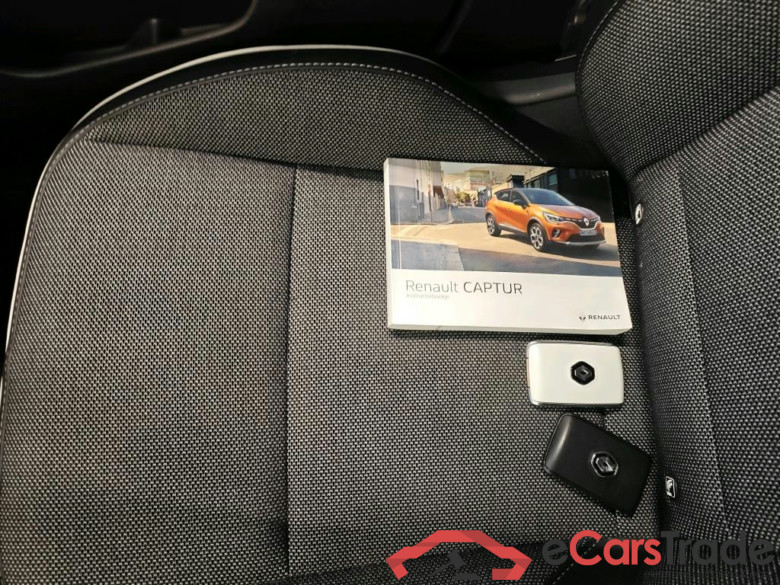 Renault Captur E-TECH Plug-in Hybrid 160 Intens 5d #4