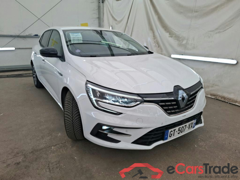 RENAULT Mégane Berline / 2020 / 5P / Berline techno TCe 140 EDC #4