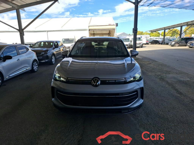 VOLKSWAGEN Tiguan / 2023 / 5P / SUV 1.5 EHYBRID 204 DSG6 LIFE PLUS #1