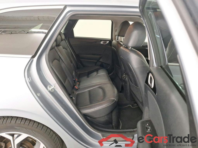 KIA CEED SPORTSWAGON - 2018 1.6 GDi PHEV Sense DCT #6