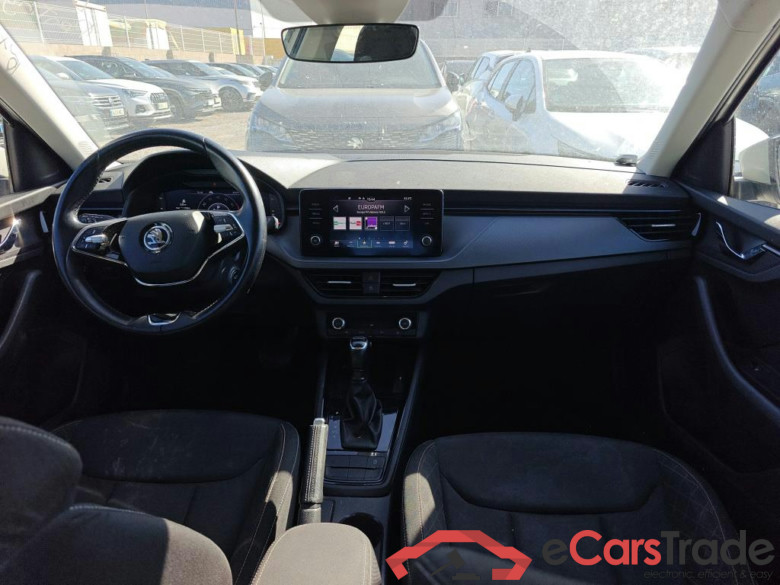 SKODA Kamiq / 2019 / 5P / todoterreno 1.0 TSI 81kW (110CV) DSG Ambition (CX) #3