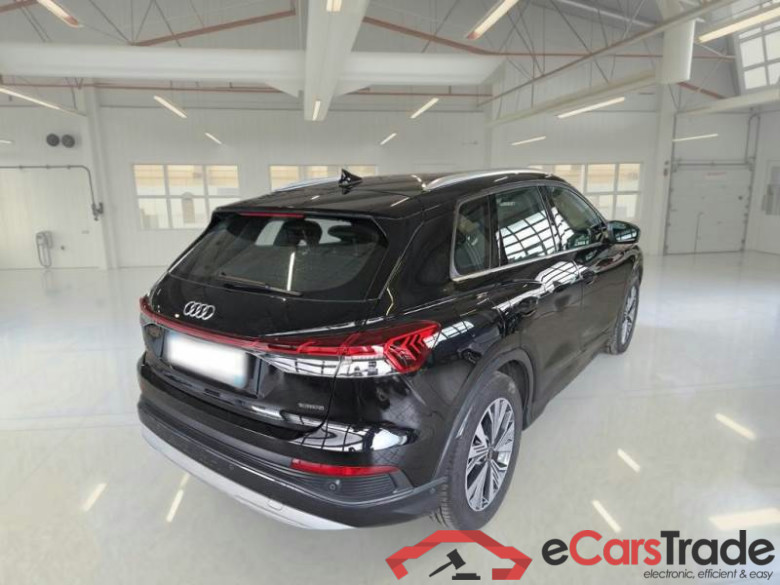 AUDI Q4 E-TRON / 2021 / 5P / SUV 45 E-TRON QUATTRO BUSINESS ADVANCED #2