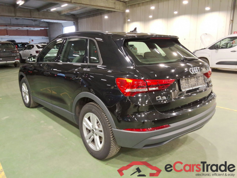 AUDI Q3 2.0 35 TDI S TRONIC BUS. ED. ATTRACTION #2