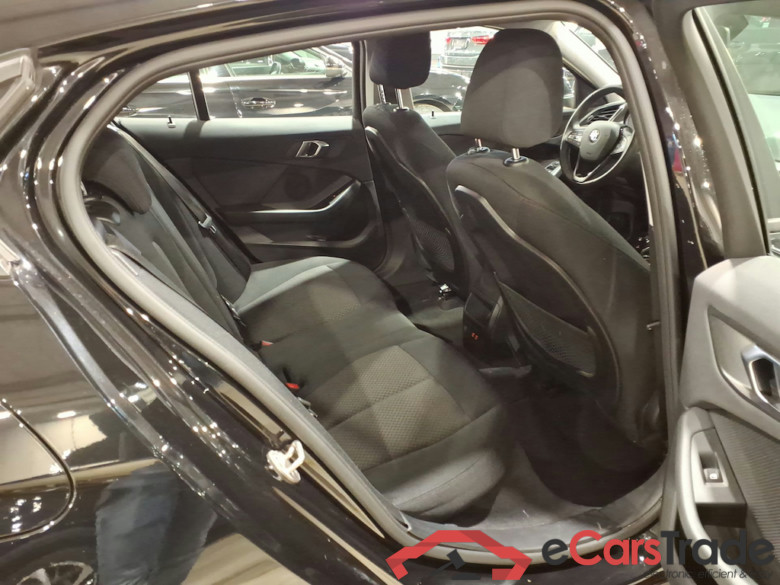BMW 1 SERIES HATCH 1.5 116IA (80KW) #5