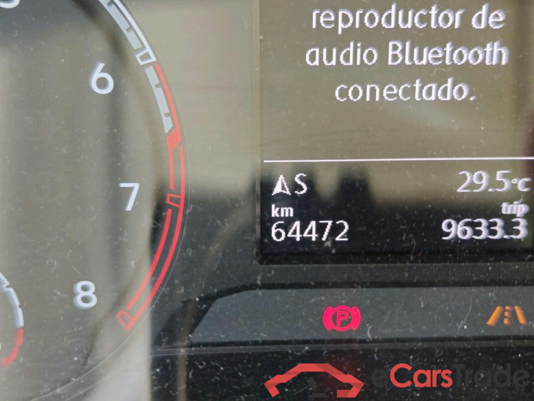 VOLKSWAGEN T-Roc / 2017 / 5P / todoterreno Advance 1.0 TSI 85kW (115CV) #5