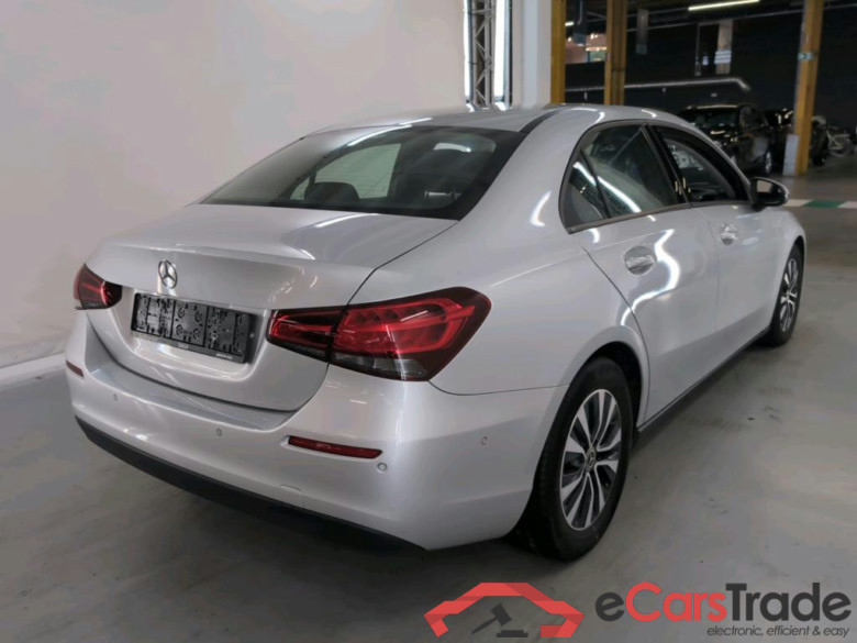 MERCEDES-BENZ A-Klasse 2.0 A 180 D BUSINESS SOLUTION DCT #4