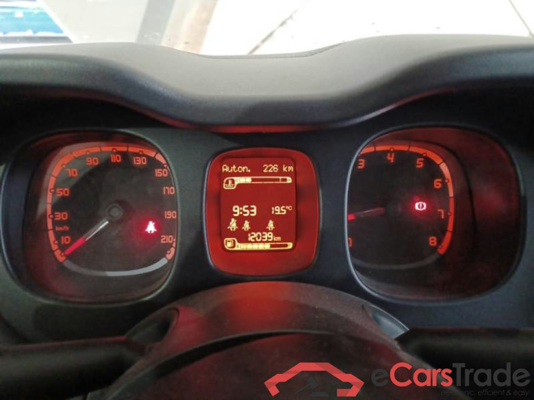 FIAT PANDA / 2011 / 5P / BERLINA 0.9 TWINAIR TURBO 85CV WILD 4X4 #4
