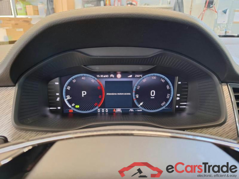 SKODA KODIAQ / 2021 / 5P / SUV 2.0 TDI 147KW STYLE DSG 4WD 5P #4