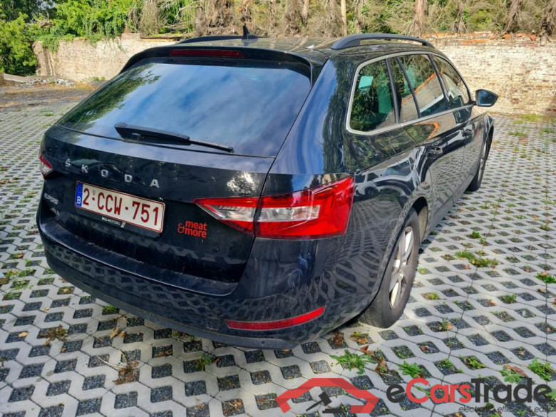 SKODA Superb 2.0 CRTDI 110KW CLEVER #4