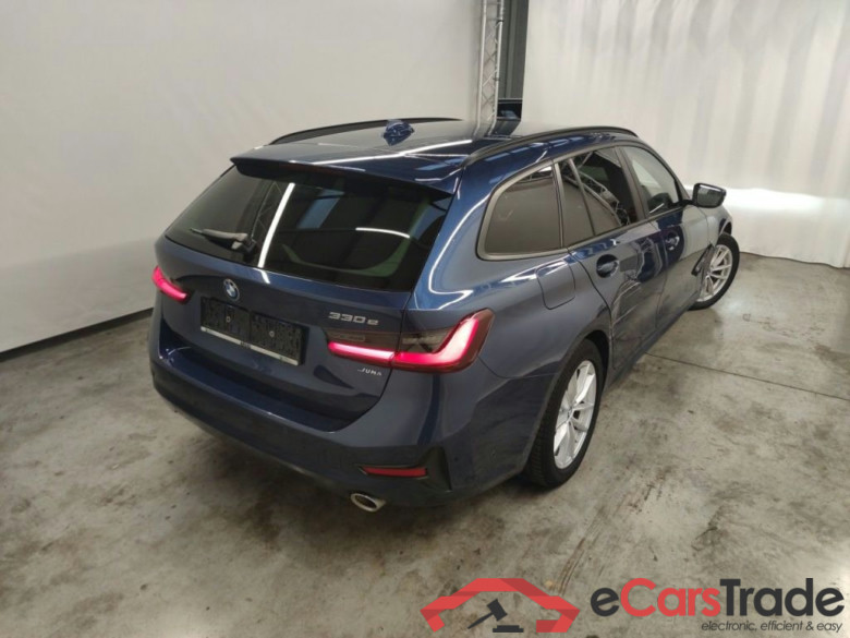 BMW 3 Reeks Touring 330e (215 kW) 5d #2