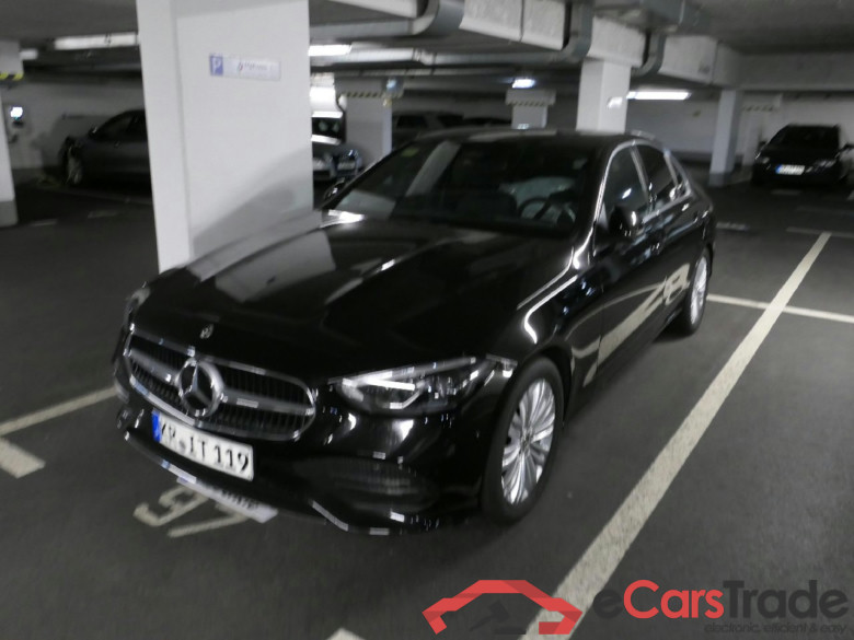 MERCEDES-BENZ C-Klasse Diesel C 220 d 9G-TRONIC Avantgarde Advanced 4d 145kW #1