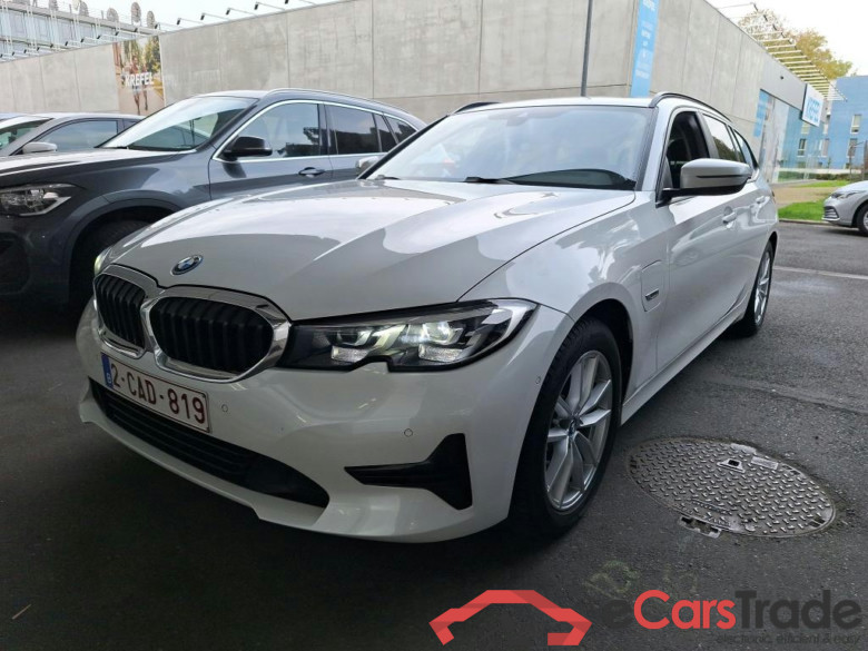 BMW - BMW 3 TOURING 320e 204PK Business Edition Pack Business Plus With Sport Seats & Travel & Harman Kardon & Electric Foldable Towing Hook   * HYBRID *