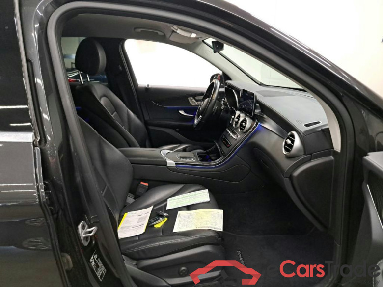 MERCEDES - MER GLC 200 d 4MATIC 163PK DCT Pack Premium With Exclusive Interior Pack & Heated Seats & Smartphone Integration & Parking Pack & Camera & Towing Hook With ESP #3