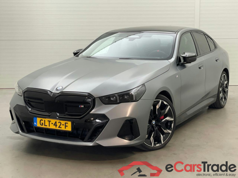 BMW i5 M60 xDrive 84 kWh #1
