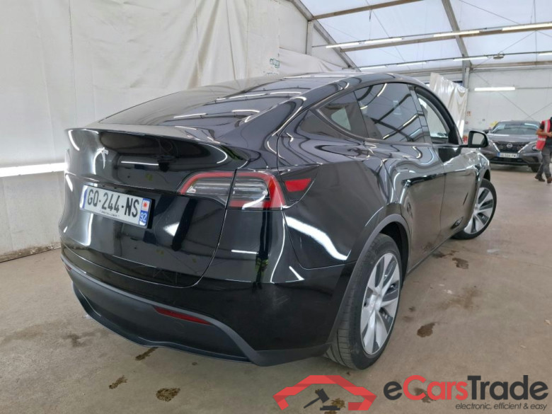 TESLA Model Y / 2021 / 5P / SUV RWD #4