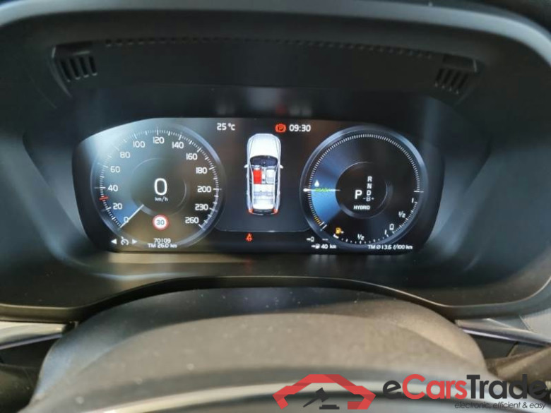 VOLVO XC60 / 2017 / 5P / SUV T6 PLUG-IN AWD AUTO RECHARGE R-DESIGN #4