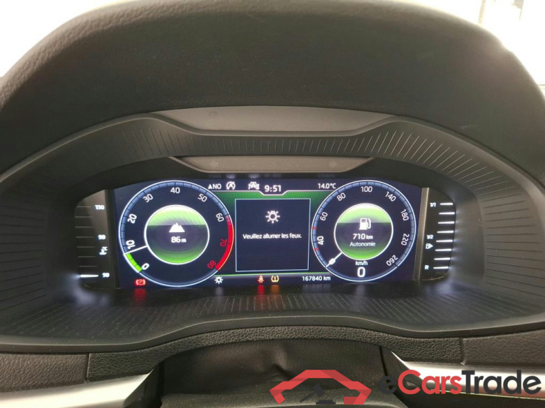 SKODA Karoq / 2017 / 5P / SUV 1.5 TSI ACT 150ch Ambition #6
