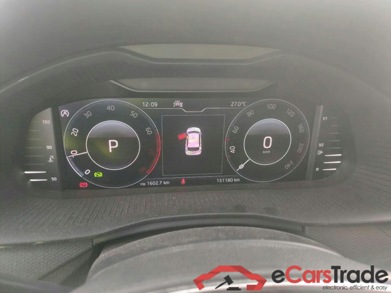 SKODA Kamiq / 2019 / 5P / todoterreno 1.0 TSI 81kW (110CV) DSG Ambition (CX) #4