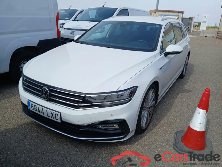 VOLKSWAGEN Passat / 2019 / 5P / familiar Variant R-Line 2.0 TSI 140kW (190CV) DSG