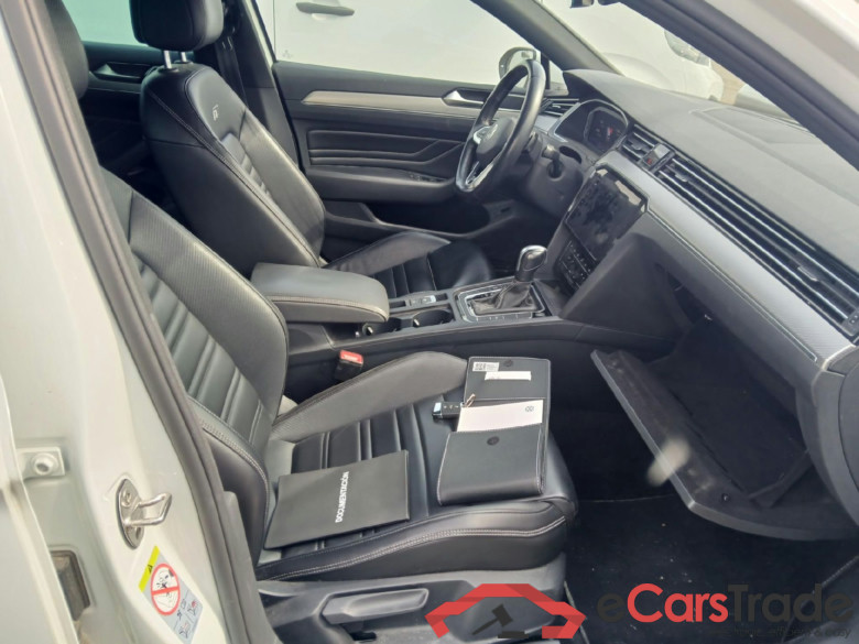 VOLKSWAGEN Passat / 2019 / 5P / familiar Variant R-Line 2.0 TSI 140kW (190CV) DSG #6