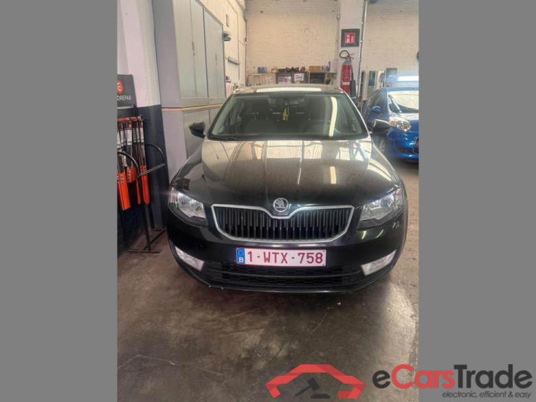 SKODA Octavia Dsl 1.6 CR TDi Ambition DSG #1