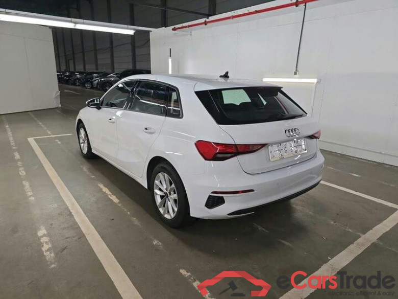 Audi A3 Sportback A3 Sportback 1.0 30 TFSi Attraction 81kW/110pk  5D/P Man-6 (4 seizoenen Banden) - CO2 indicatief #3