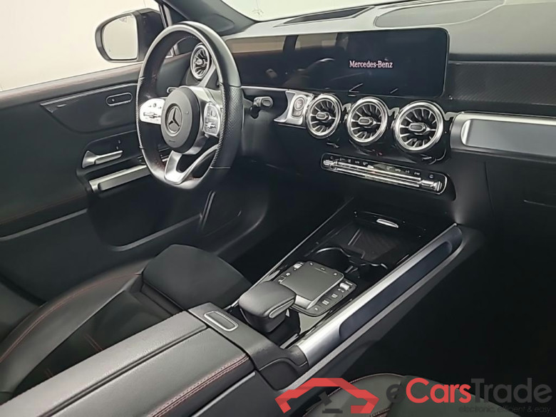 MERCEDES-BENZ GLB-Klasse 200 DCT AMG Line 5D 120kW #6