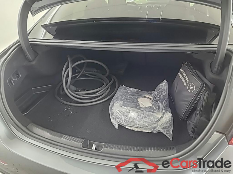 MERCEDES-BENZ C-Klasse Limousine C 300 e AMG Line Limited 4D 230kW #5