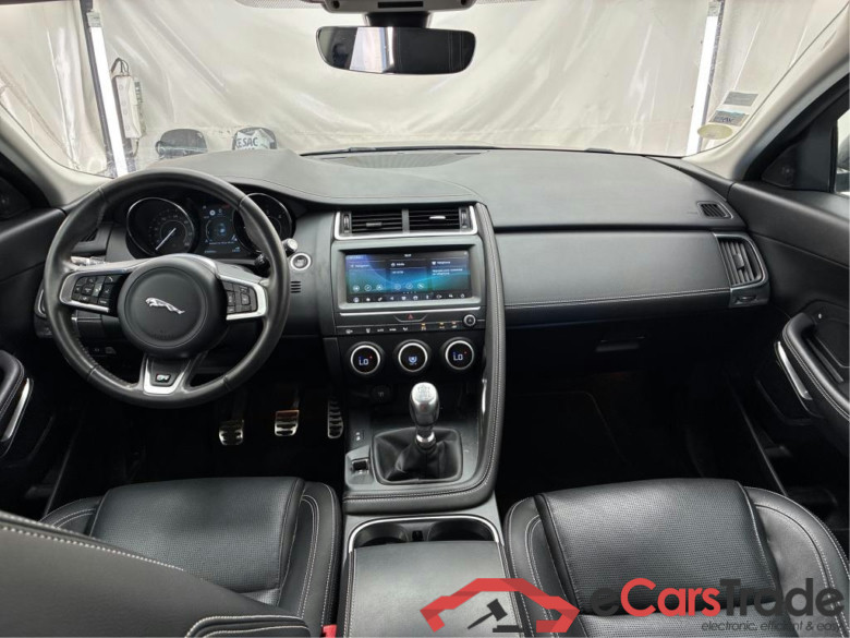 JAGUAR E-PACE / 2017 / 5P / SUV D150 BVM AWD R-DYNAMIC S #5