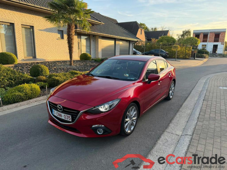 MAZDA 3 Sedan 2.0i Active #1