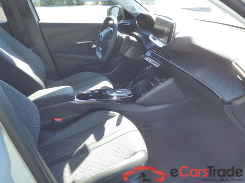 PEUGEOT 208  PEUGEOT 208  Allure Hybrid 110 ch e-DCS6 + pack access #5