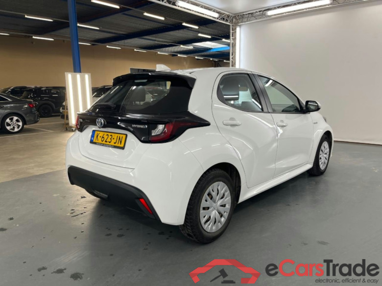 TOYOTA YARIS 1.5 Hybrid Active #4