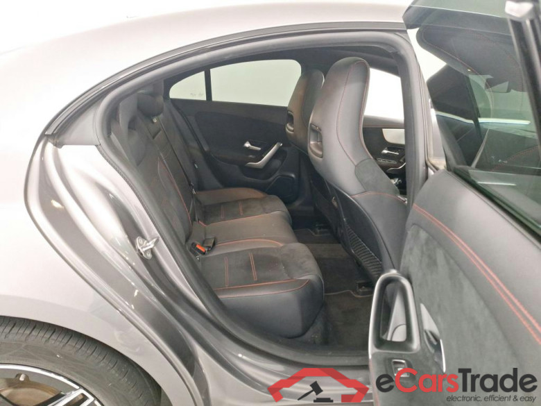 MERCEDES-BENZ CLA 1.3 CLA 250 E BUSINESS SOLUTION DCT #6