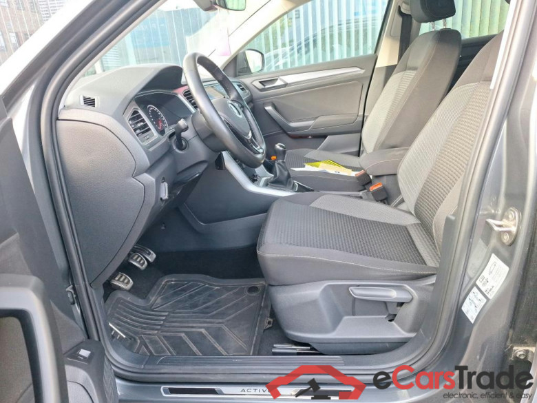 VOLKSWAGEN T-ROC 1.5 TSI ACTIVE #5