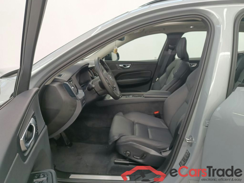 Volvo XC60 T6 PHEV 4x4 Plus Dark Aut. 5d #3
