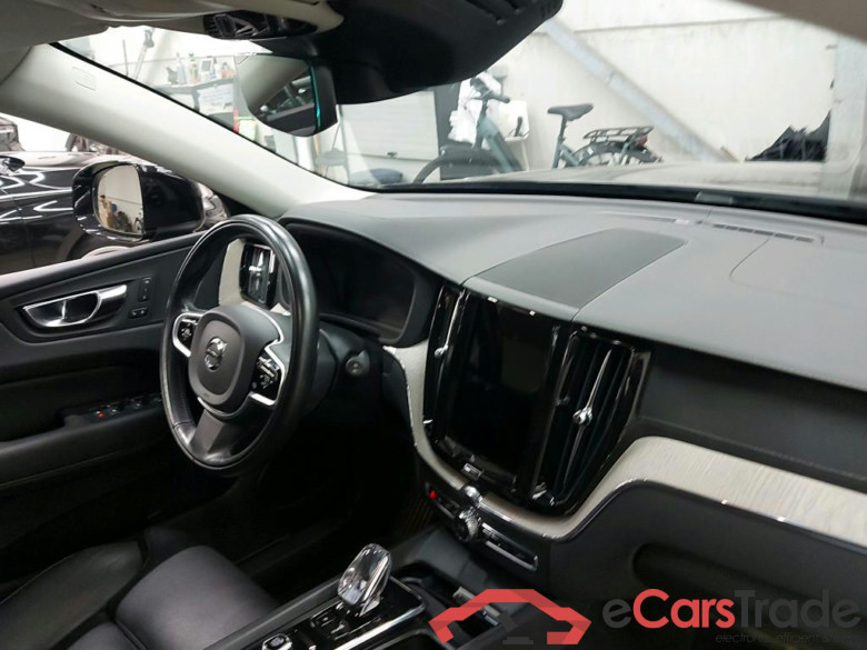 VOLVO - VOLVO XC60 T6 Recharge Geartronic Inscription 341PK 5d/p AUT (246BF130D119) #3